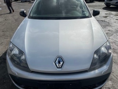 Renault laguna iii капот кришка двигуна ted69 фото №1