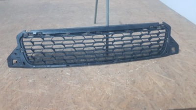 Dacia duster 1 lift решётка бампера передний фото №1