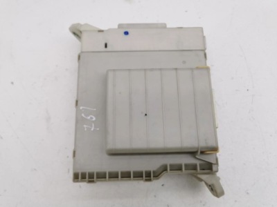 Lexus is 220d-250-350 2006 коробка запобіжників фото №1