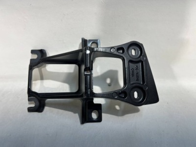 Кронштейн поріг лівий перед range rover sport asg-100582 фото №1