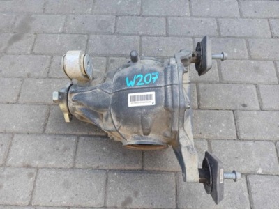 Mercedes w207 міст диференціал задня 2073500514 фото №1