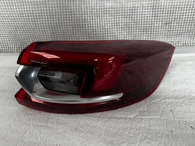 Opel insignia ii b kombi права задня лампа фото №1