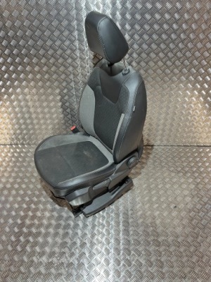 Сидіння лівий pół шкіра opel grandland x 17- фото №1