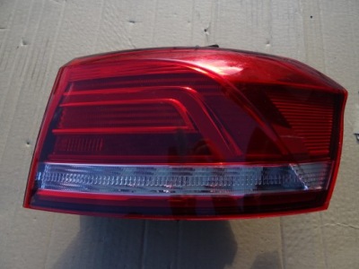 Vw passat b8 kombi лампа задняя правая led фото №1
