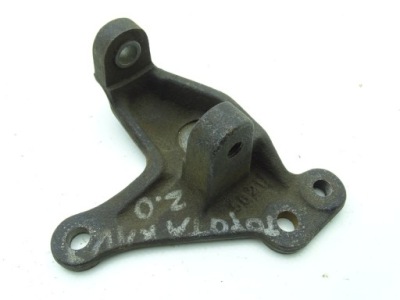 Toyota rav4 i 94-00 2.0 16v кронштейн кронштейн генератора фото №1