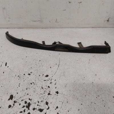 Bmw 3 e46 молдинг pod фара правий перед 8227644 фото №1