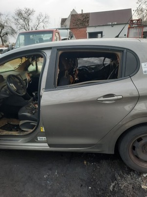 PEUGEOT 208 I DE PUERTA PARTE TRASERA IZQUIERDA KCL  