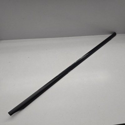 Молдинг ущільнювач mercedes gle w167 a1677304911 фото №1