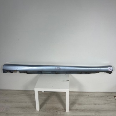 Молдинг накладка поріг права поріг правий mercedes r w251 оригінальний номер a2516980854004 фото №1