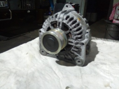 Генератор renault 1,5 dci bosch 0986080140 фото №1