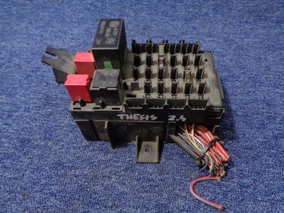 Коробка запобіжників lancia thesis 2.4 бензин фото №1