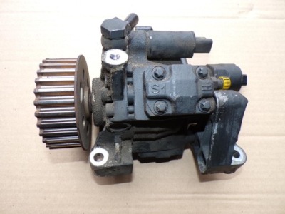 Renault оригинальный номер h8200704210 насос впрыскная фото №1