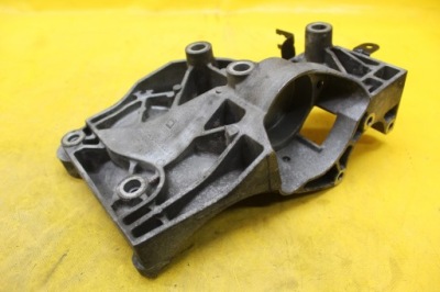 Кронштейн генератора insignia 2.0 cdti 55562369 фото №1