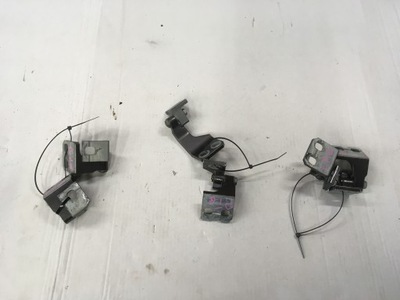 Петля двері правий задня maserati levante фото №1