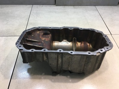 Поддон масляная vw golf v 1.6 fsi 03c103603j фото №1