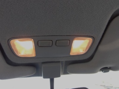 Лампа стельовий кабіни перед toyota avensis verso 01-03r фото №1