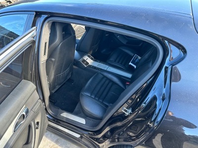 Прокладка двері лівий задня кузовна porsche panamera 970 фото №1