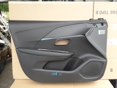 Оббивка двері обшивка peugeot 208 ii 19- лівий фото №1