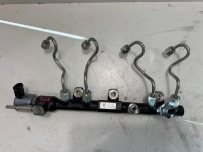 Молдинг впрыскная renault master iv 175216439r фото №1