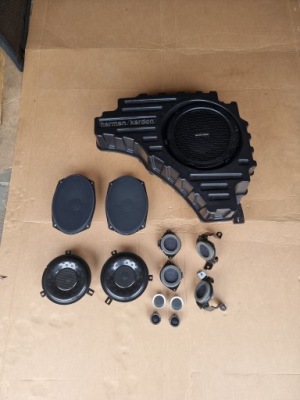 Jeep grand cherokee wk2 lift набір динаміків harman /kardon фото №1