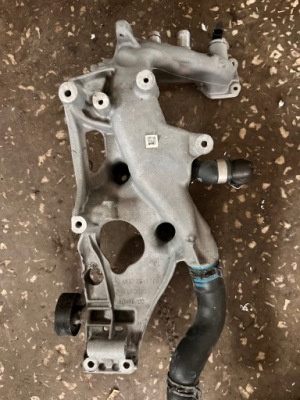 Mercedes a klasa w176 основание кронштейн генератор кронштейн кронштейн натяжитель фото №1