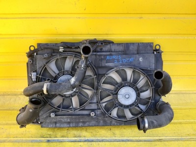 Toyota auris i 06-12 радіатор комплект 2.2d фото №1