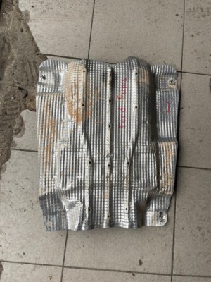 Ford puma mk2 накладка теплова l1tb-11122-af фото №1