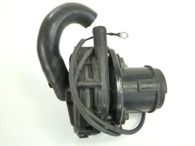 Насос повітря вторинного volvo s40 v40 30808802 фото №1