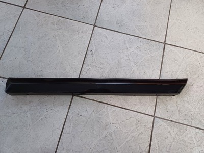 Молдинг двері лівий задня volvo v70 06- фото №1
