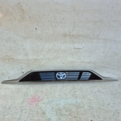 Toyota rav4 v накладка крышки багажника задняя 76801-42240 фото №1