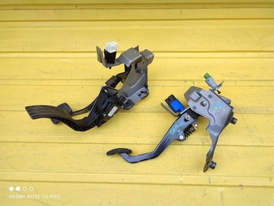 Renault captur i педалі комплект eu. 1.5dci фото №1