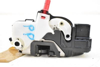 Chevrolet оригинальный номер 13578277 замок дверь фото №1