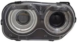 Dodge challenger 15 - лампа передня права фото №1