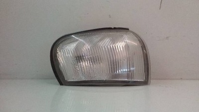 Поворотник правий subaru impreza фото №1