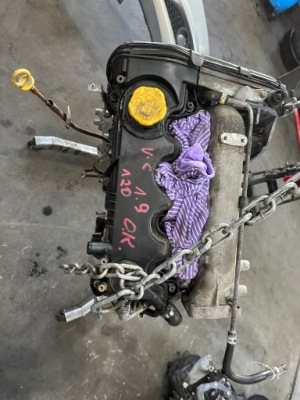 Opel vectra zafira 1.9 120 z19dt двигун блок двигуна фото №1