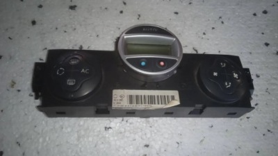 Панель обдув renault scenic ii 8200265572 фото №1