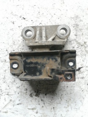 4319 кронштейн подушка двигателя opel corsa d 13130745 фото №1