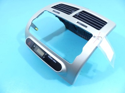 Рамка радіо решітка toyota urban cruiser 08-14 фото №1