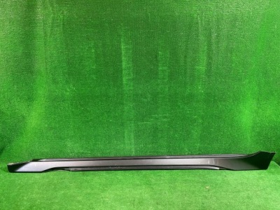 Молдинг поріг ліва audi rs7 4k8 nr.090 фото №1