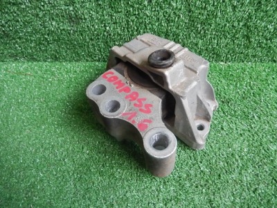 Кронштейн подушка двигателя compass ii 1.6mj p68252999ac фото №1