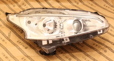 Peugeot 208 12-15 лампа перед линза + led фото №1