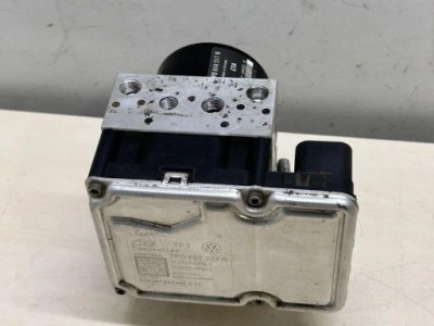 Насос abs porsche cayenne 92a 7p0907379r 3.0l 2015 фото №1