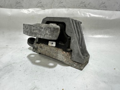 Opel insignia a подушка кронштейн двигателя 13227717 фото №1