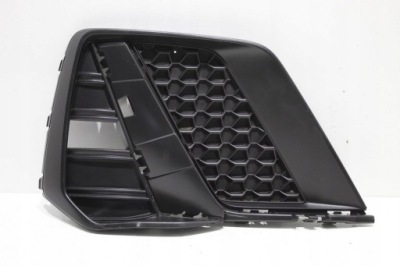 Audi a1 82a s-line решітка бампер перед права фото №1