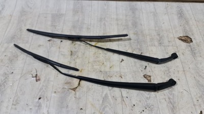 Toyota yaris cross рычаги дворник комплект перед фото №1