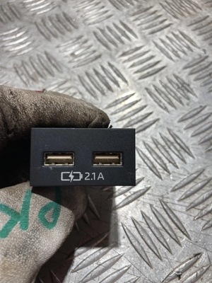 Разъём usb port toyota rav4 v 19- фото №1