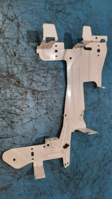 Кронштейн 31282489 volvo v60 s60 10-18r фото №1