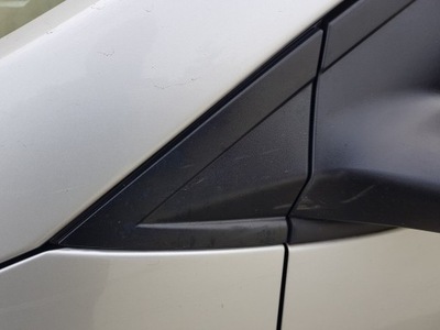 Hyundai i30 ii трикутник захист дзеркало ліва 2012- фото №1