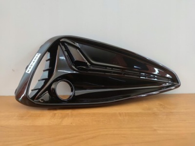 Hyundai i30 3 права рамка решітка бампера перед фото №1