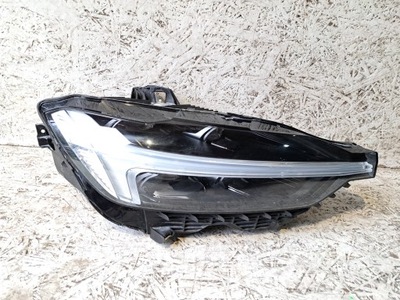 Volvo xc60 ii лампа правая перед 32342515 фото №1